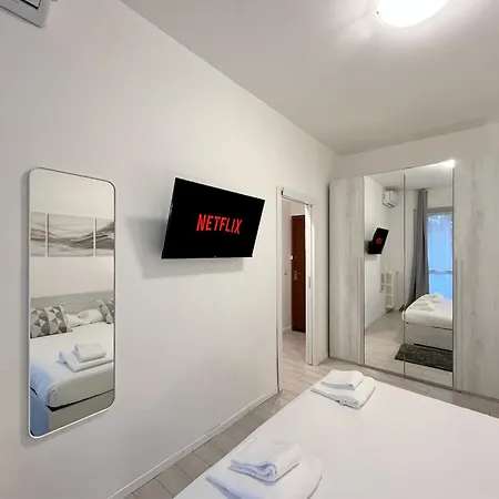 Apartment 20 Min Duomo - Modern